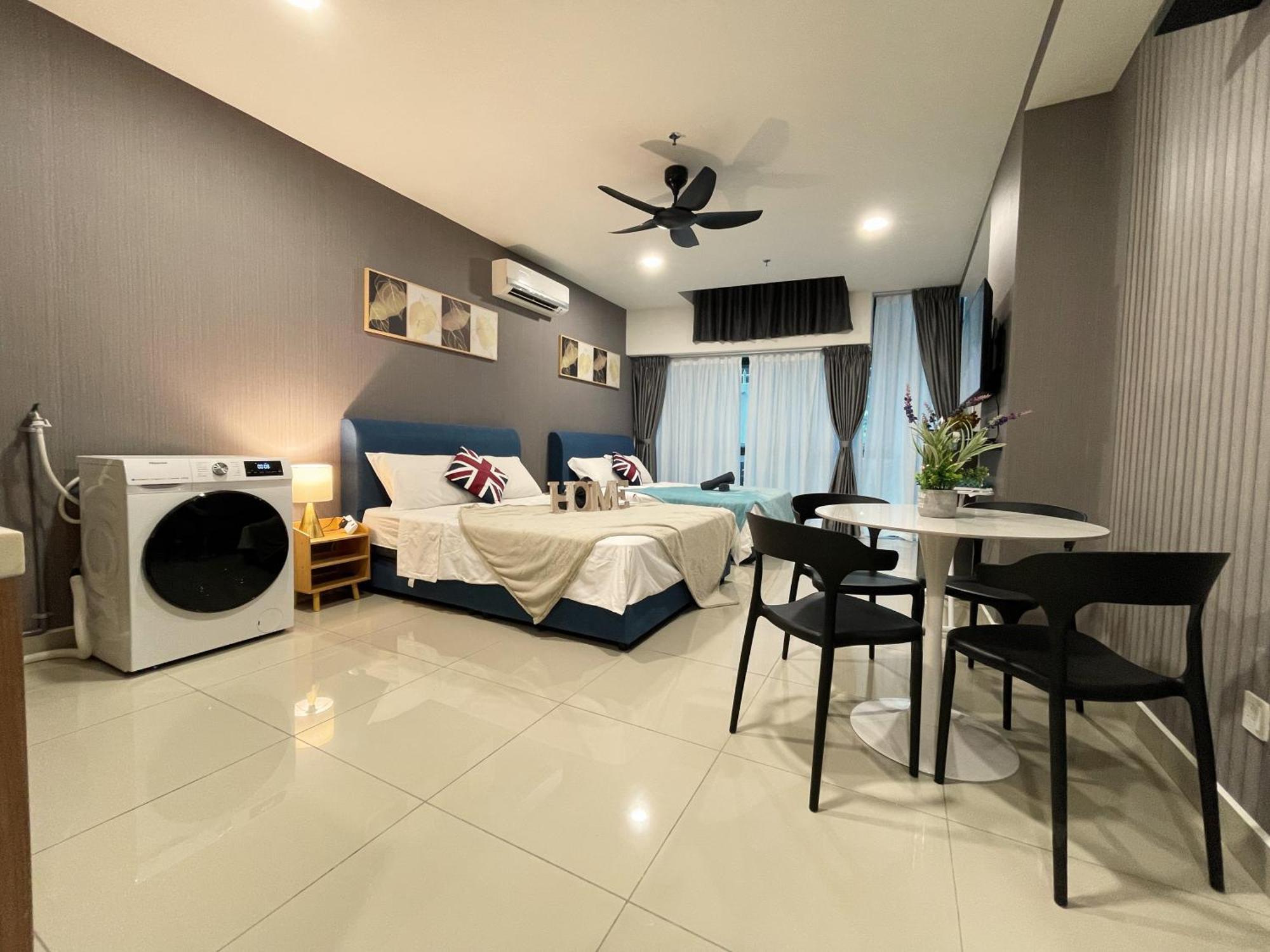 Apartment Pacific Tower Near Jaya One, Malaya, Columbia Hospital By My Homez *